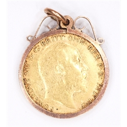  1909 gold half sovereign in gold loose mount stamped 9ct approx 5.2gm  