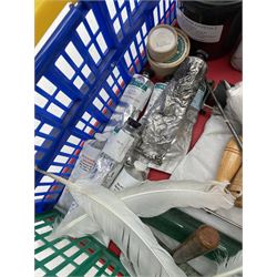 Tofko 'Norup Maxi' etching press, bench and accessories including: etching ink, rollers, varnish, etching ground etc. (bed size approx. 60cm x 41cm)