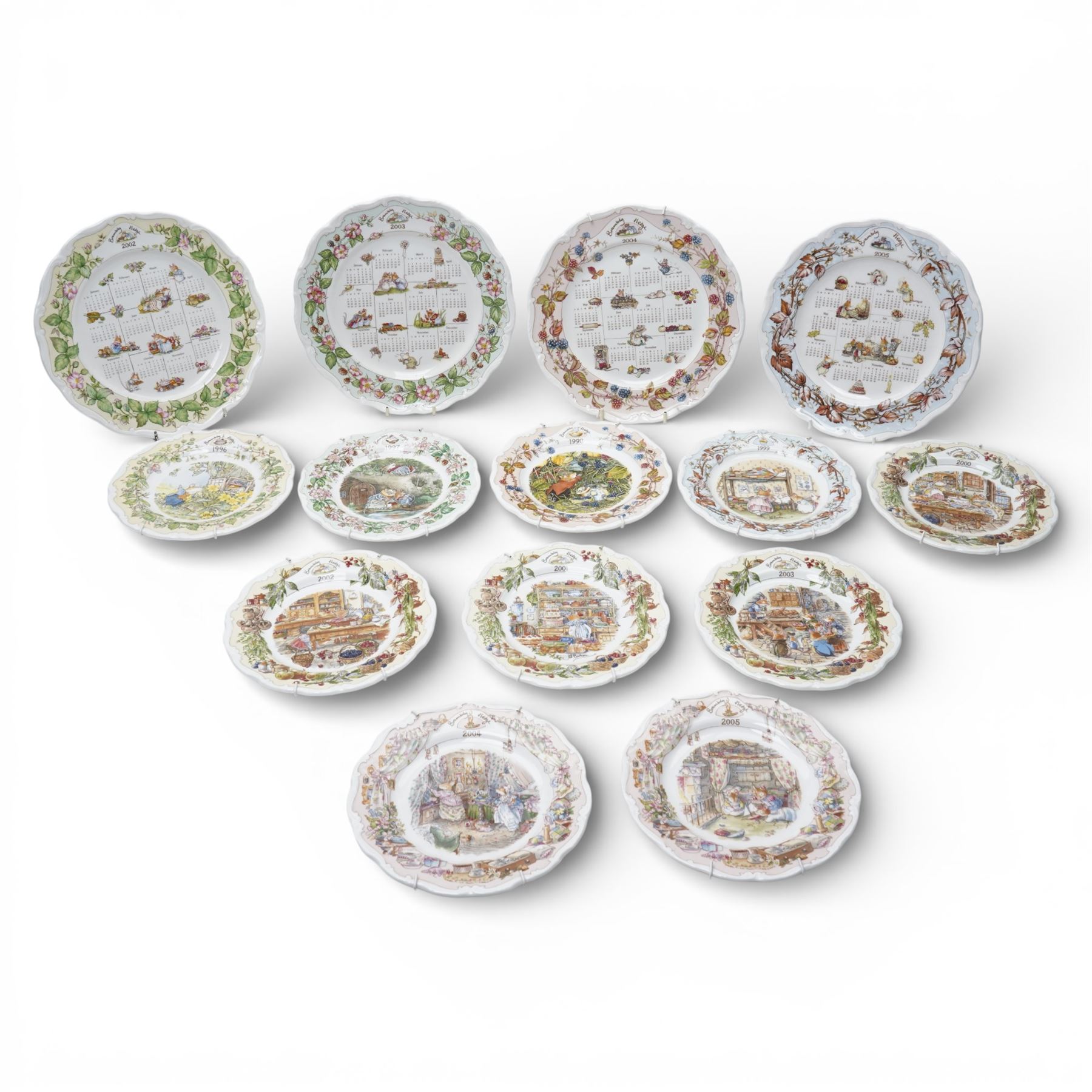 Set of four Royal Doulton Brambly Hedge Calendar plates, 2002-2005, together with ten year plates, 1996-2005 (14)