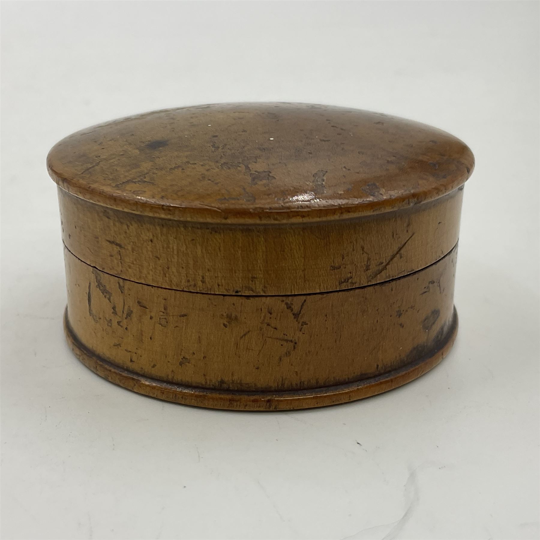 19th century pocket sundial compass pantochronometer, central sun dial pivoting with angled gnomon, within a broad enamelled band, listing world cities, paper calendar label to cover