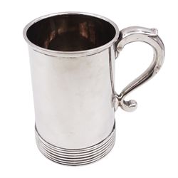 1930's silver tankard, of plain tapering form, with banded base and C scroll handle, hallmarked Alexander Clark & Co Ltd, Birmingham 1937, approximate total weight 14.86 ozt (462.4 grams)