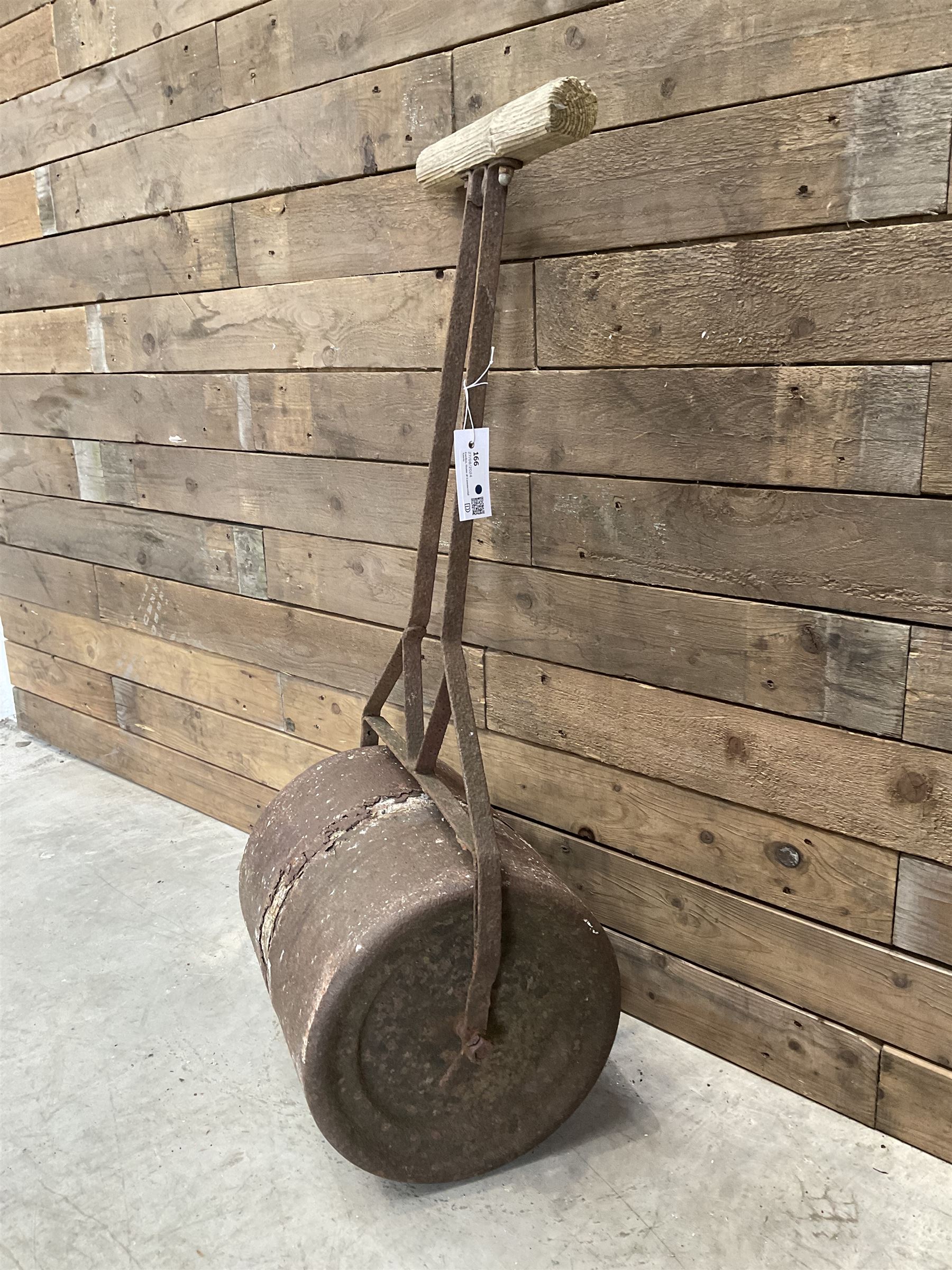 Victorian cast iron garden roller