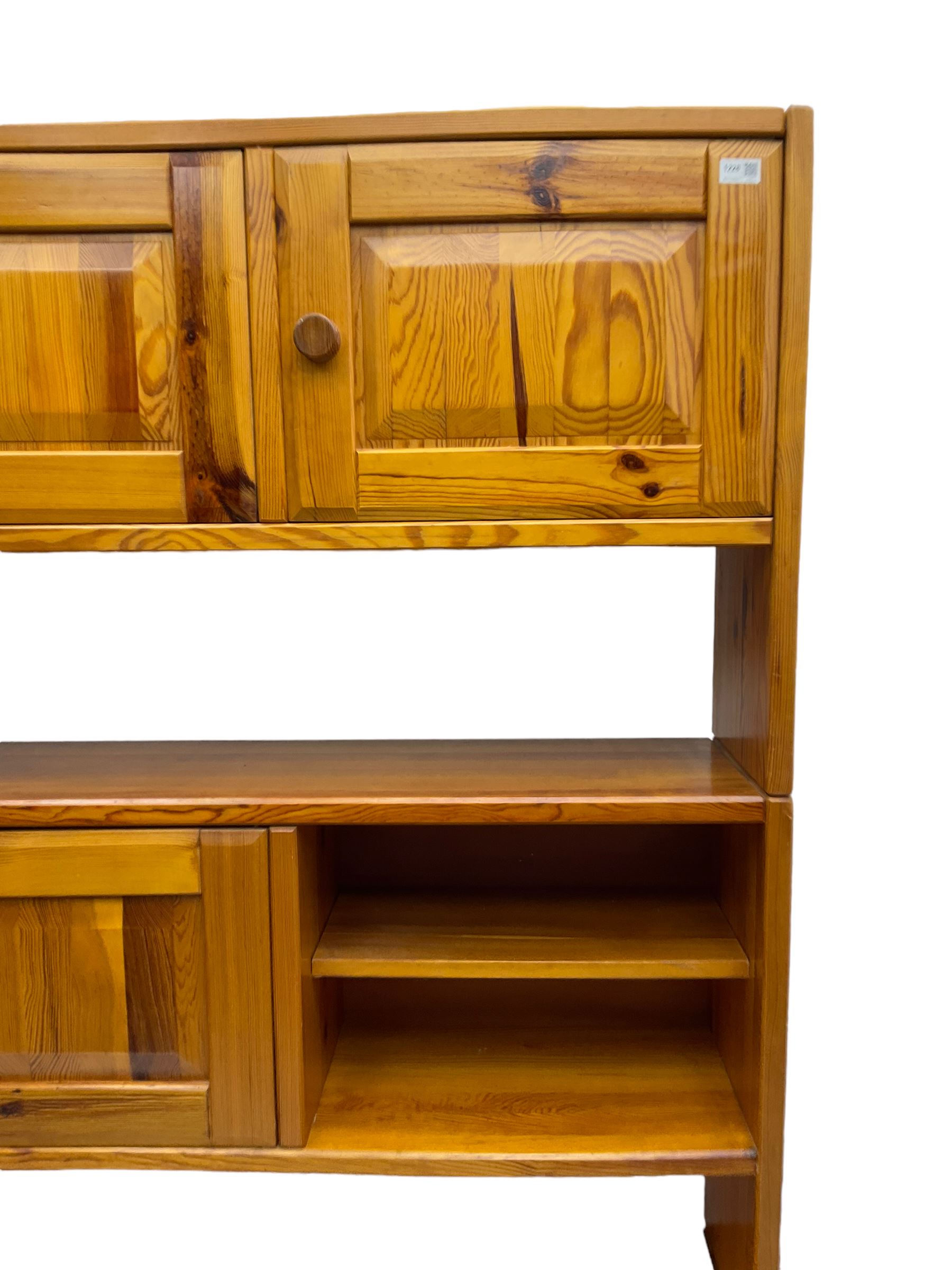 Mid-20th century pitch pine wall unit, fitted with assorted shelves and cupboards 