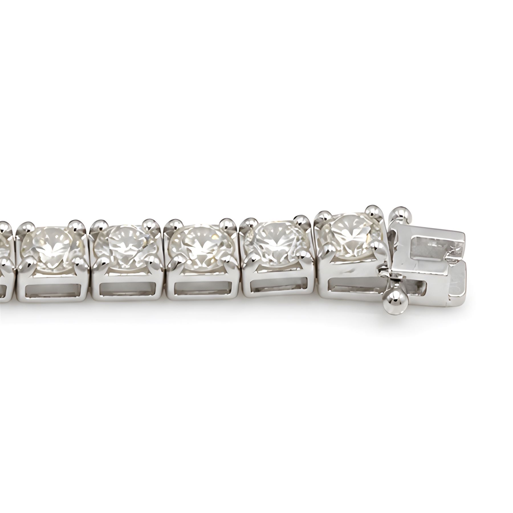 18ct white gold diamond bracelet, set with thirty-eight round brilliant cut diamonds, stamped 750, total diamond weight approx 11.45 carat