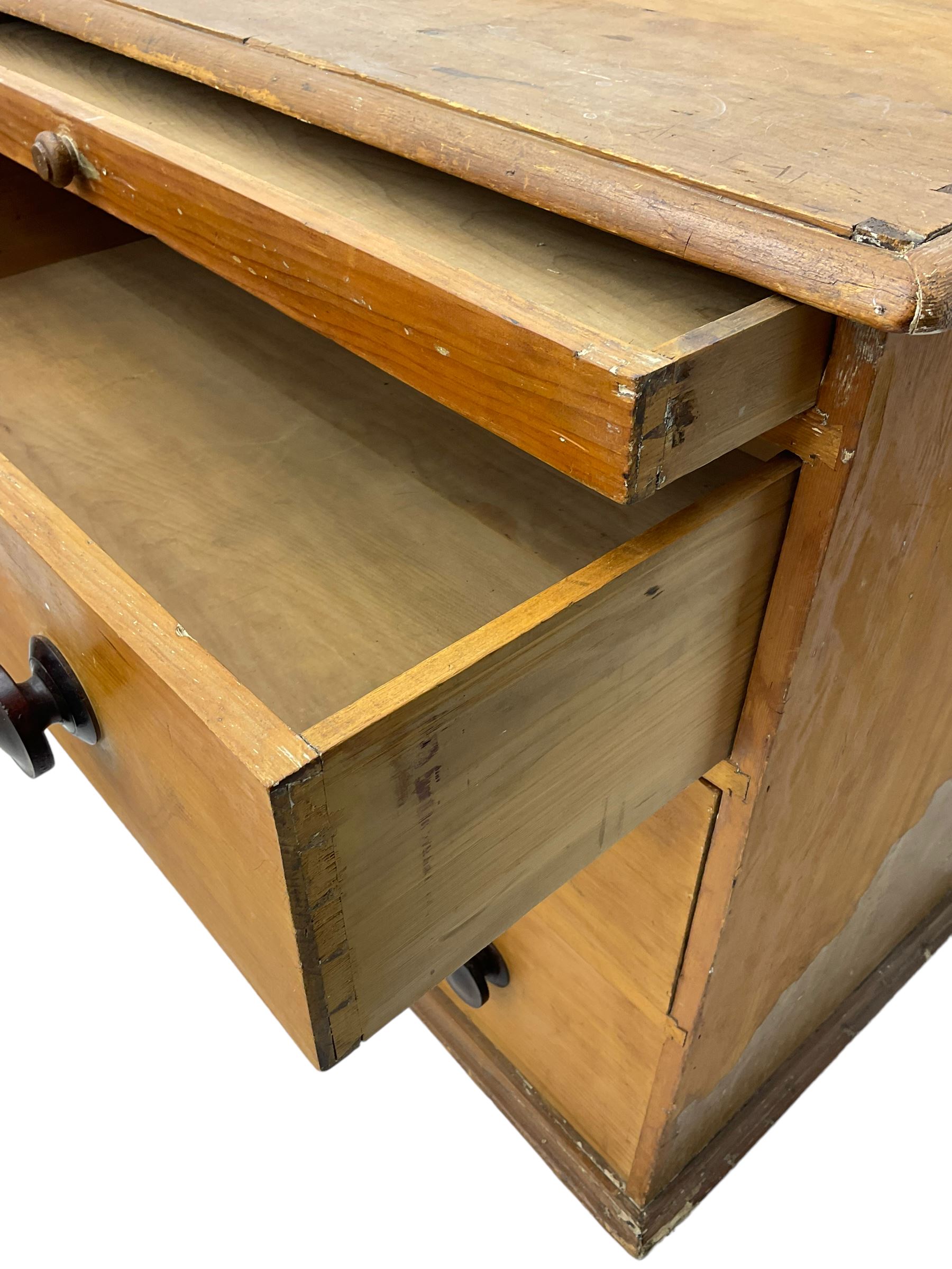 Victorian pine chest, rectangular top over shallow top drawer and three long drawers