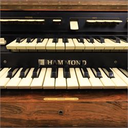 Hammond TTR 100 electric organ, with a palisander effect veneer, H94cm, W110cm