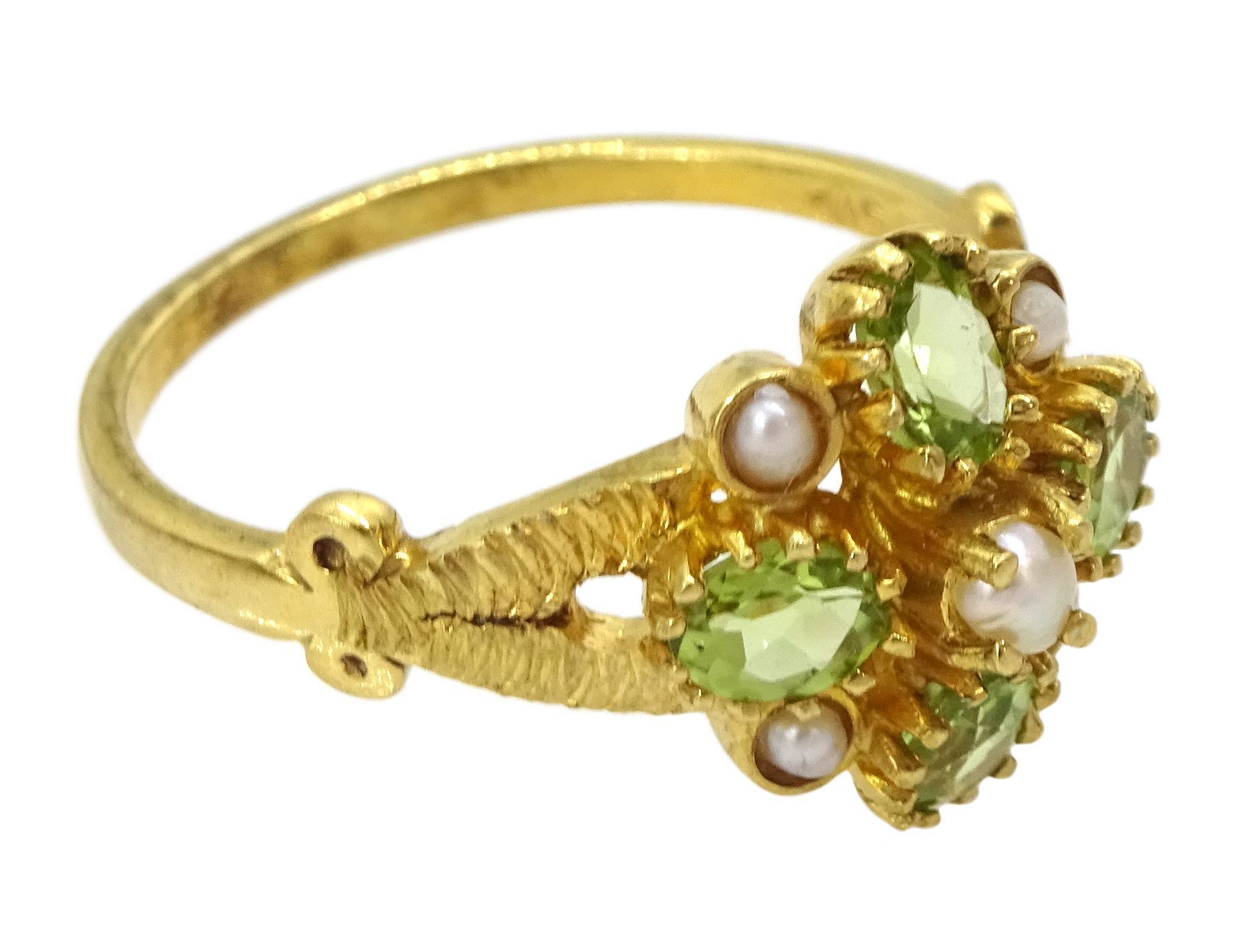 Silver-gilt peridot and pearl cluster ring, stamped