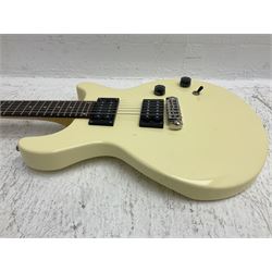 SG Junior Music Drive C19905 electric guitar serial no.911120 L99cm