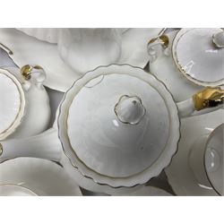 Royal Albert Val D'or pattern tea service for six, comprising teapot, milk jug, sucrier, six teacups and saucers, tea plates, side plates, dessert plates, etc (33)