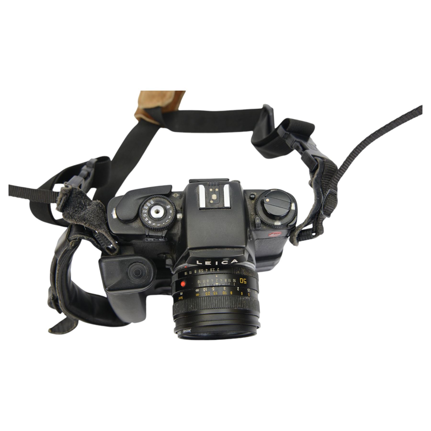 Leica R-E camera body serial no. 1752690, in black finish, with a Leitz Summicron-R 1:2/50 E55 lens serial no. 3480570, with Leica GMBH motor winder R serial no. 61596