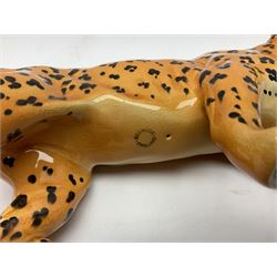 Group of Beswick figures to include leopard no 1082, rabbits, swan, pheasant no 1226 etc, all with marks beneath
