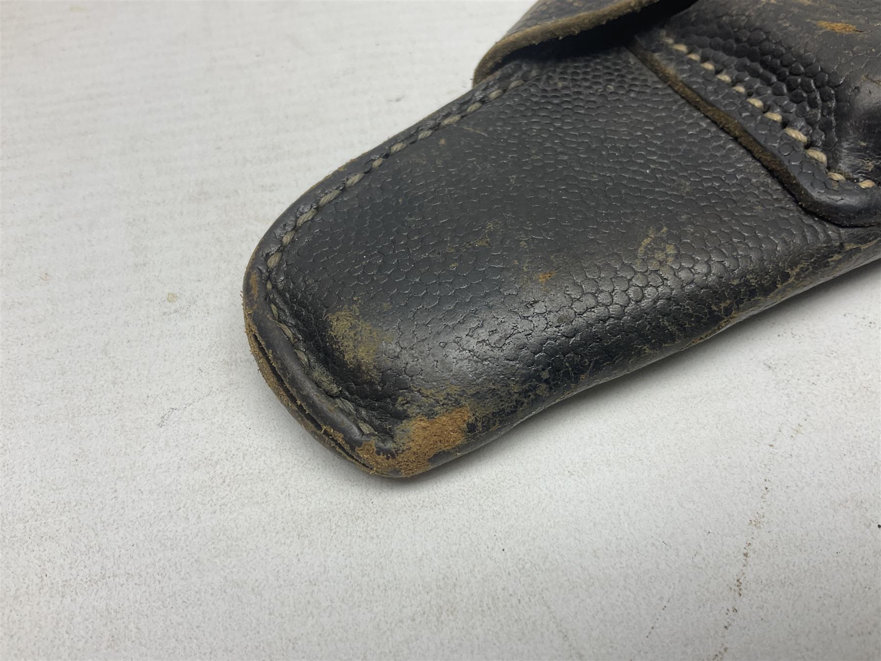 WW2 German P38 auto pistol leather holster with magazine pouch; marked P38 verso and CXB 4 H24cm