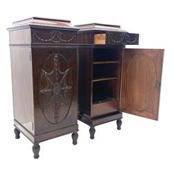 Pair early 20th century Hepplewhite styl