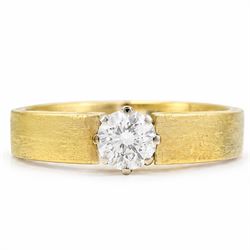 18ct gold diamond ring, eight claw set with a single round brilliant cut diamond of approx...