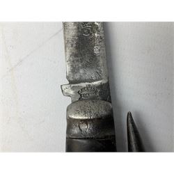 Early 20th century Royal Garrison Artillery Orkney army folding jack/clasp knife, the blade inscribed 'Orkney R.G.A.(T) and marked F. Newton Premier Sheffield, with blade and marlin spike and horn grips