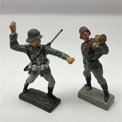German Lineol Flak Artillery Gun on revolving base H11cm; four other Lineol WW2 German soldiers; and three Elastolin German soldiers including reclining radio operator (8)