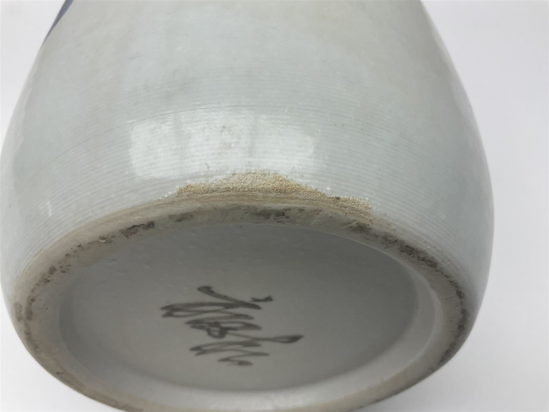 Chinese vase, decorated with vines and grapes and signed beneath, together with Chinese tea set of hexagonal form, comprising teapot and stand and six cups, vase H30cm