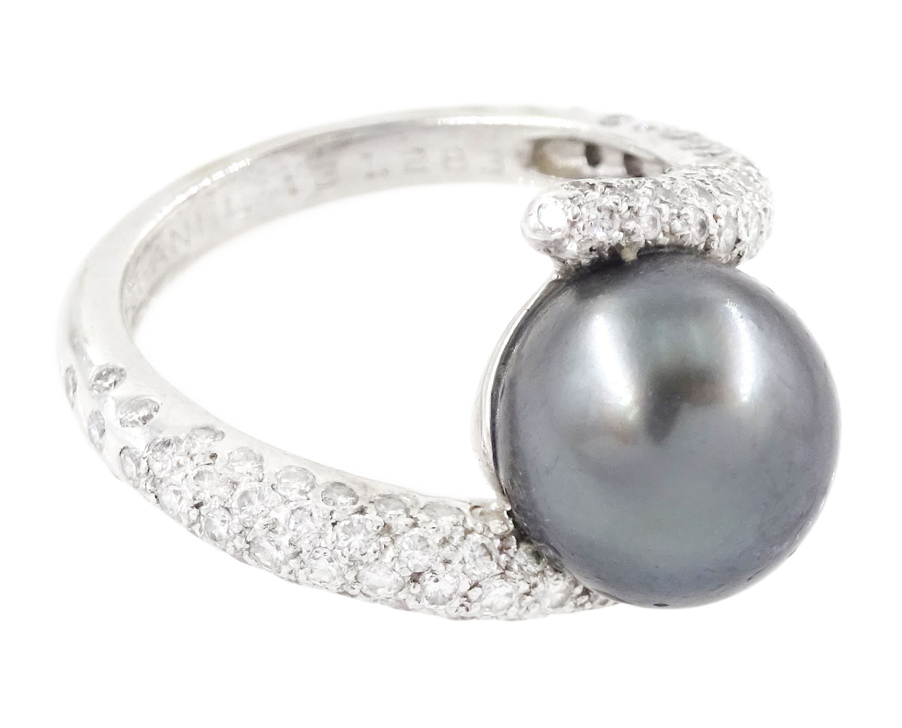 Chanel 18ct white gold pearl and diamond crossover ring, single cultured grey pearl, with pave set round brilliant cut diamond shoulders, hallmarked