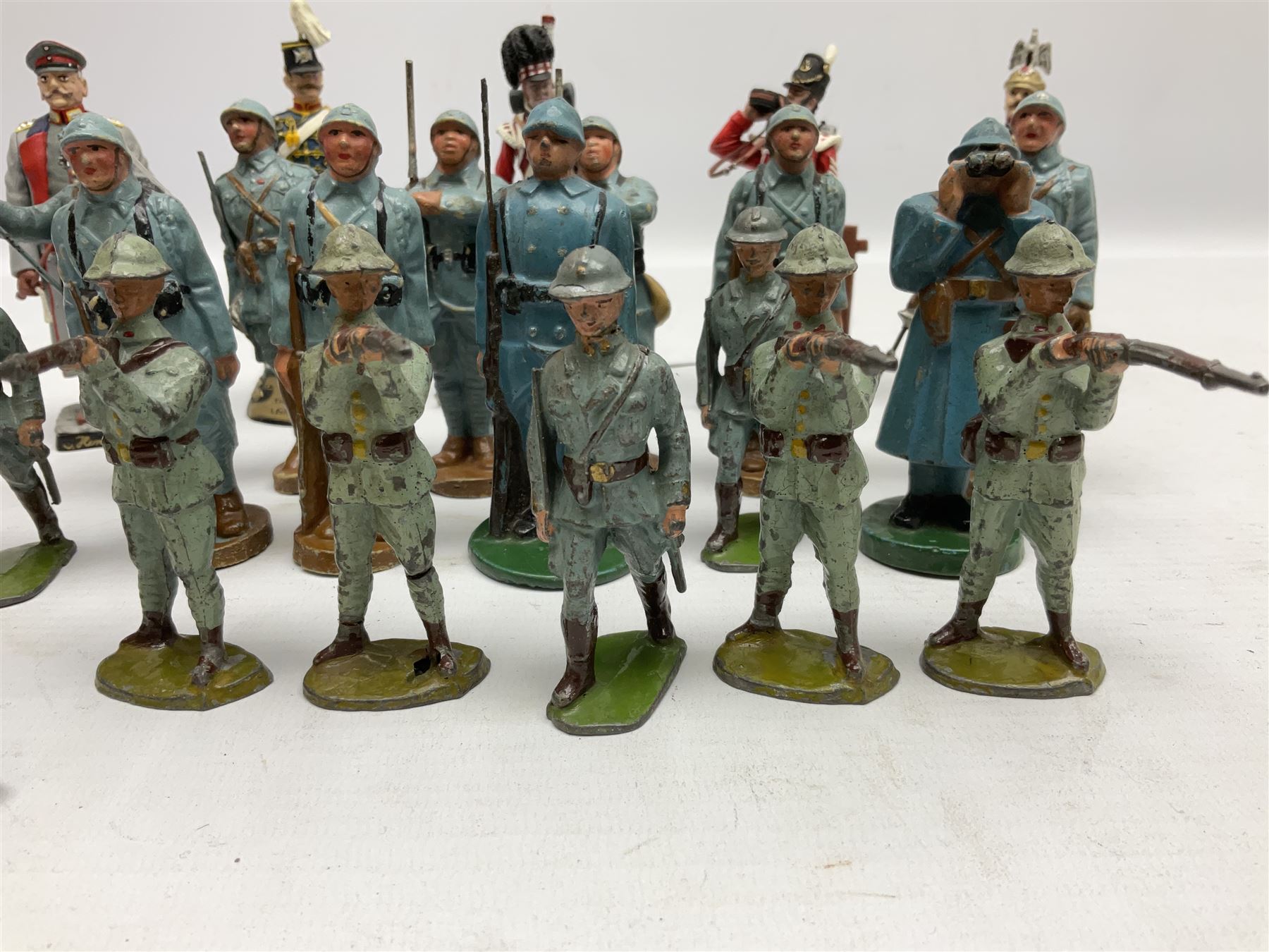 Ten various composition figures of French soldiers, possibly by Elastolin, H9cm; and eight lead figures of French soldiers; together with five modern metal figures of soldiers (23)