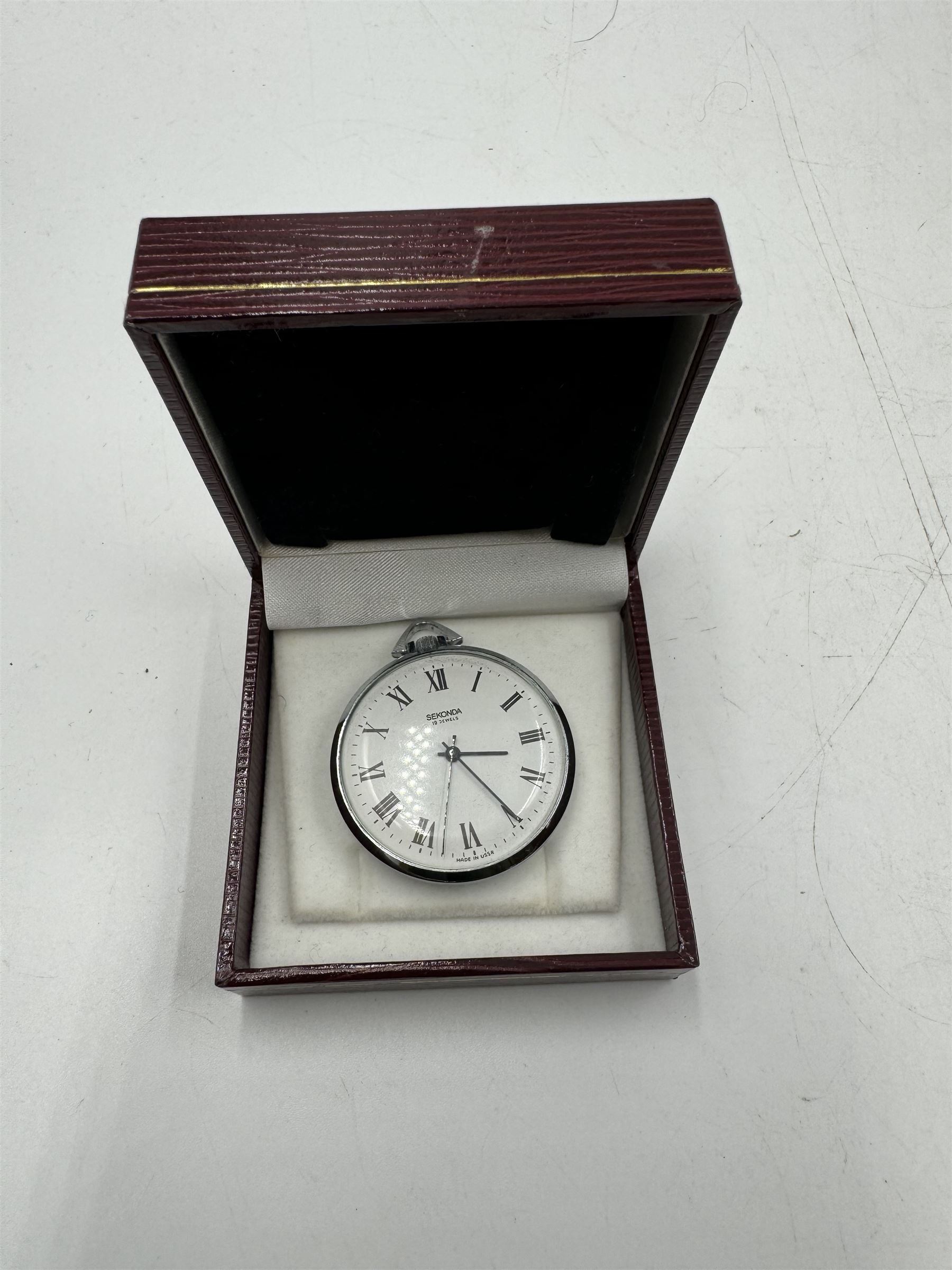 Six gentleman's wristwatches, including Avia, La Carre and Le Chat examples, together with a Smiths shockproof stop watch and a Sekonda stop watch, and a collection of spare watch straps