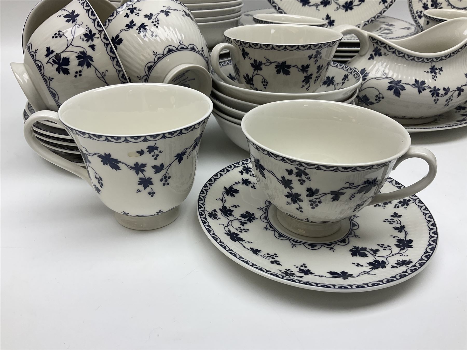 Royal Doulton Yorktown pattern part tea and dinner service, to include ten dinner plates, nine side plates, eight soup bowls, nine teacups and saucers, sauce boat and saucers etc (90)