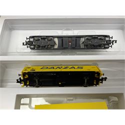 Trix Minitrix 'N' gauge - No.12363 'LINT' Diesel Powered Rail Car 'bendy' train; boxed; and No.11411 DB Zugset 'Danzas' goods set; boxed (2)
