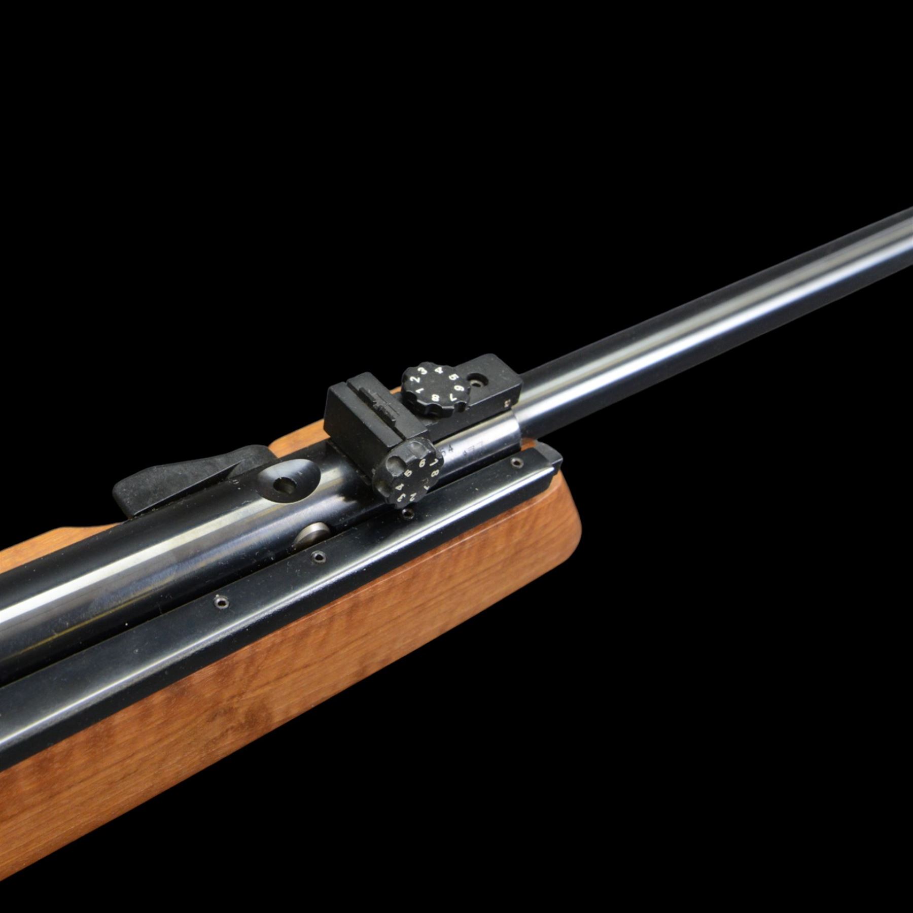 Webley Osprey .177 side-lever air rifle, 18 inch barrel with adjustable sights, serial number 4464, overall L109cm