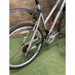Pair of Raleigh Voyager and Cameo bikes  - THIS LOT IS TO BE COLLECTED BY APPOINTMENT FROM DUGGLEBY STORAGE, GREAT HILL, EASTFIELD, SCARBOROUGH, YO11 3TX