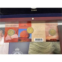 Mostly commemorative coins comprising singles and part sets, including various Princess Diana, royal events, Queen Elizabeth II 2012 Diamond Jubilee coin set, in Royal Mint card folder etc.