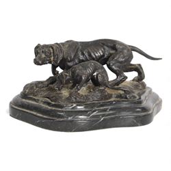After Antoine Lois Barye, bronze figure group depicting hunting dog and pup, upon a black marble base, H10cm, W22cm