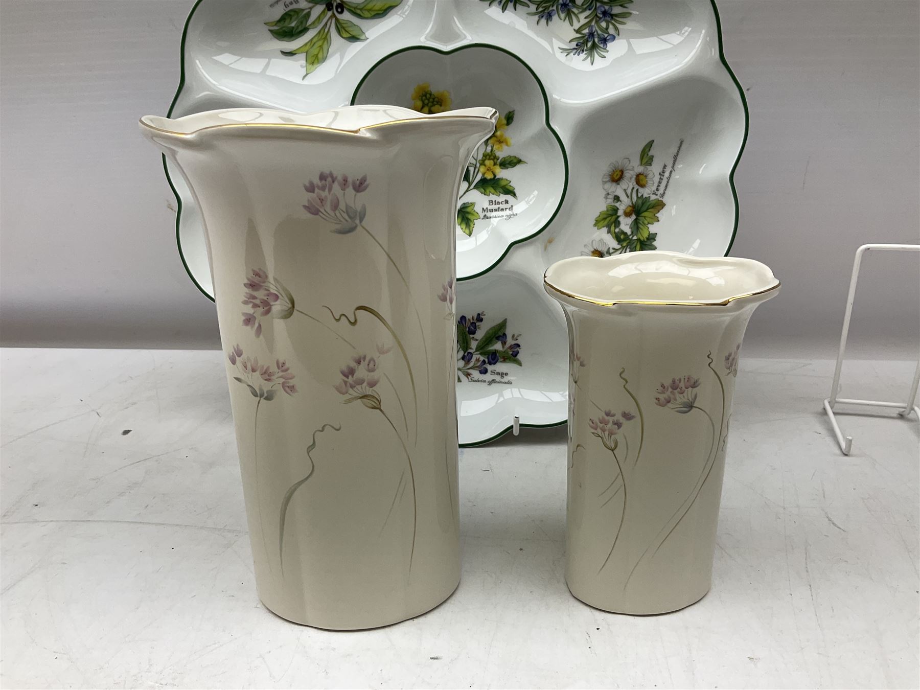 Wedgwood Countryware dinner wares, to include cruets, sauce boat and stand, two jugs etc, together with Wedgwood jasperware boxed HOW Group 40th Birthday 16.5cm plate, Royal Worcester 'Herbs' large sectioned dish and two Hornsea Windrush vases, Sorrento marquetry twin handled tray with musical motif to centre, L40cm, W Widdop brass carriage clock with quartz movement, pellet drum, Whitall Tatum Company No.1 glass insulator, silver plate and other misc etc