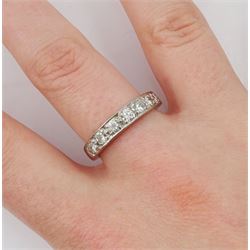 18ct white gold seven stone round brilliant cut diamond half eternity ring, London 1977, total diamond weight approx 0.50 carat