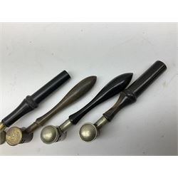 Riling Ray: The Powder Flask Book. 1992 R&R Books facsimile edition of the 1953 original; four powder measures including two by G. & J.W. Hawksley with horn handles; 16-bore combined spent cartridge and broken case remover; and turnscrew screw-driver (7)