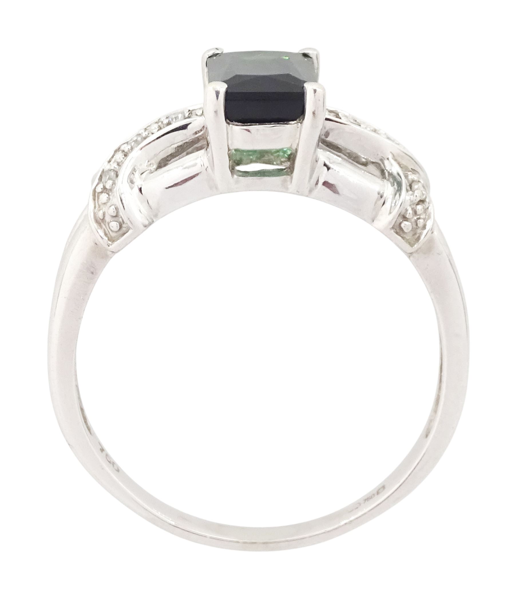 18ct white gold green tourmaline and diamond ring, single radiant cut tourmaline of approx 1.00 carat, with crossover pierced design shoulders set with single cut diamonds, hallmarked