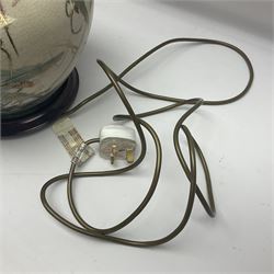 Table lamp of squat baluster form, decorated with Mandarin ducks and floral  landscape, upon a circular wooden base H42cm