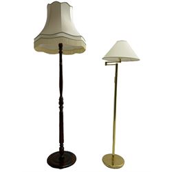 Brass standard lamp (H138cm); together with a turned mahogany standard lamp (H173cm)