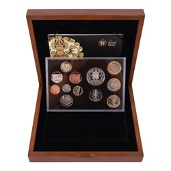 The Royal Mint United Kingdom 2009 executive proof twelve coin set, including Kew Gardens fifty pence, cased with certificate