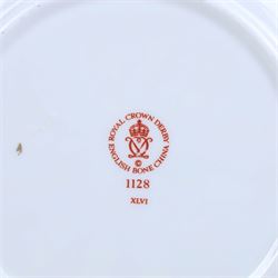 Royal Crown Derby Old Imari 1128 two cake plates and octagonal plate, octagonal plate D23cm