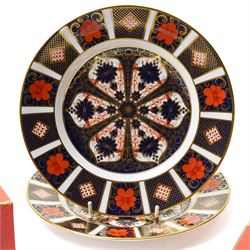 Pair of Royal Crown Derby Imari pattern plates 21cm, pair of tea plates, one boxed, tea cup and saucer and small vase, boxed all pattern 1128
