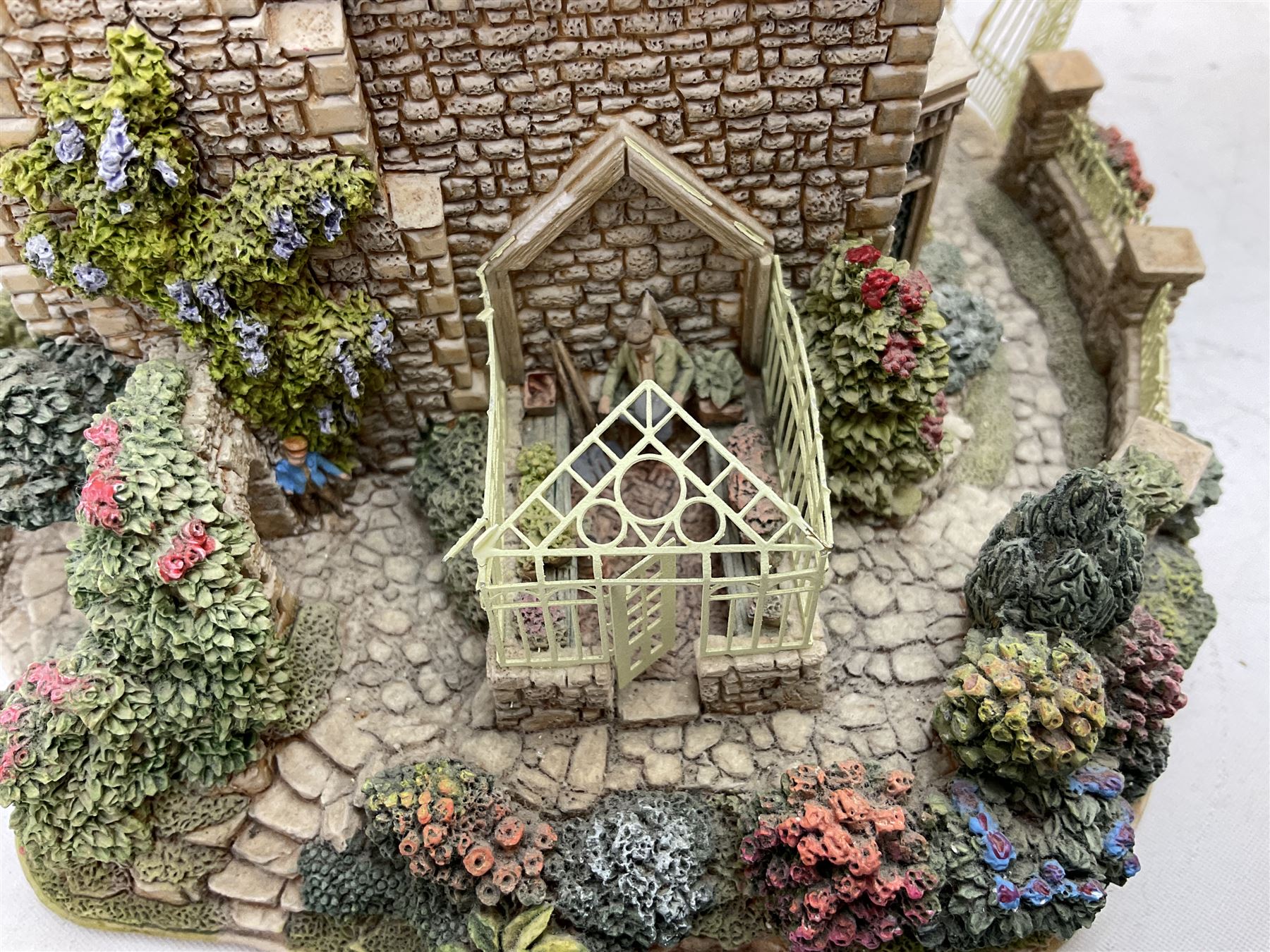 Five Lilliput Lane models comprising Bluebell Farm, Anne Hathaway 1989, Armada House, Green Gables and Summer Days, all boxed