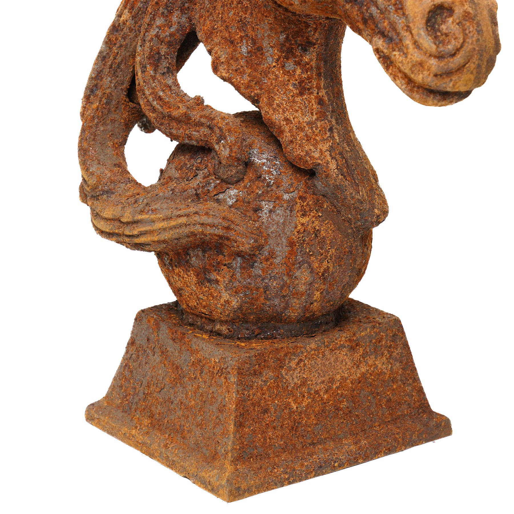 Pair of cast iron horse heads, H46cm (2)