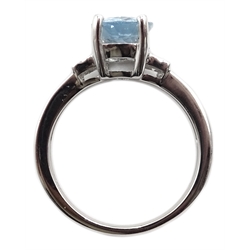  18ct white gold oval aquamarine ring, with baguette diamond shoulders, hallmarked, aquamarine approx 1.5 carat   