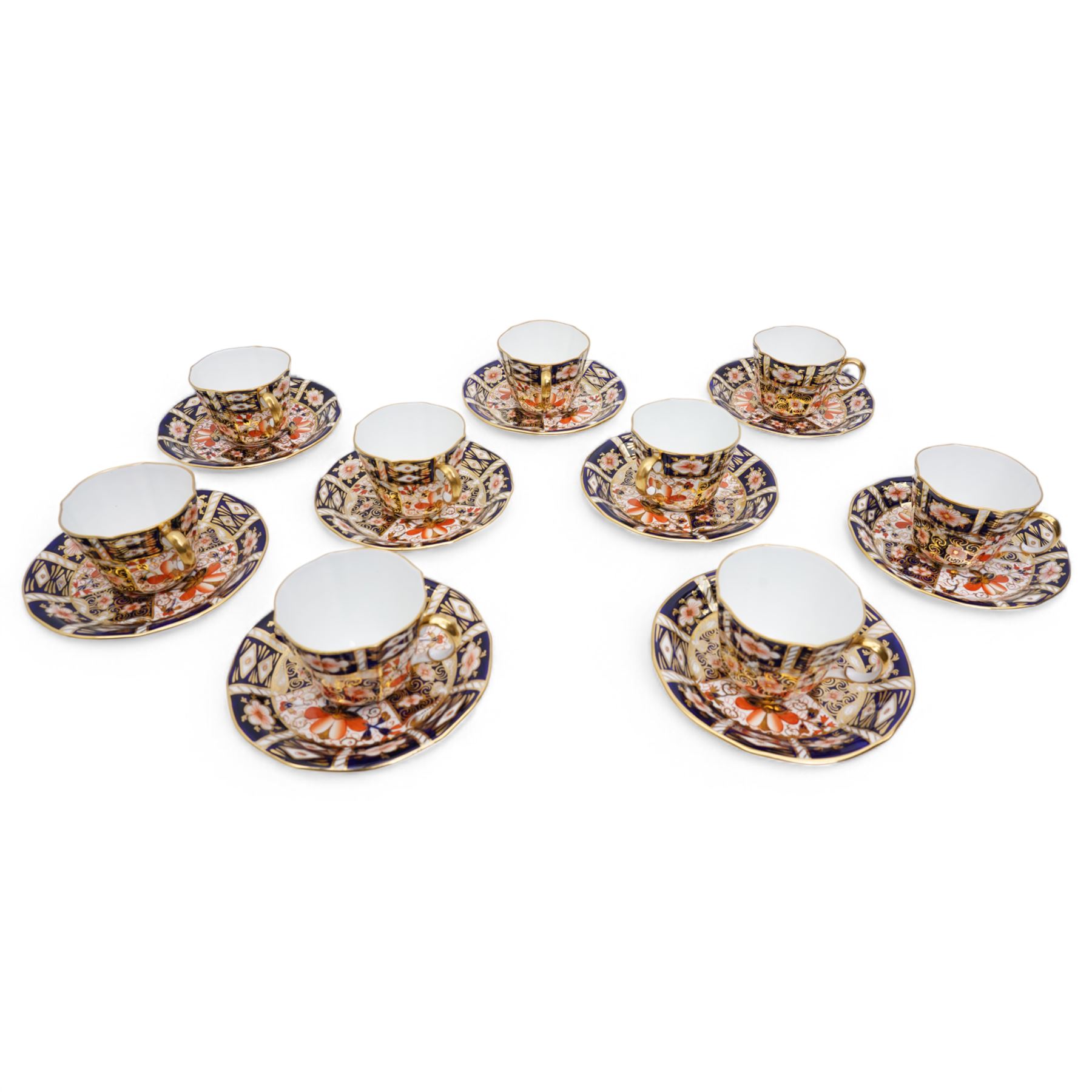 Set of nine Royal Crown Derby Imari 2451 pattern teacups and saucers 
