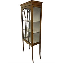 Edwardian inlaid display cabinet, enclosed by single glazed door