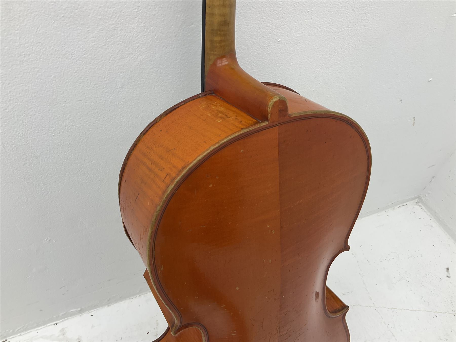 Modern student's three-quarter size cello with 70cm two-piece maple back and ribs and spruce top, L113cm overall