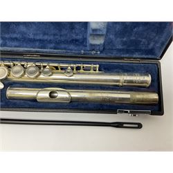 Buffet Crampon & Cie series II flute, in hard case and carry bag