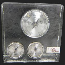 Carl Zeiss-Stiftung 100 Jahre glass slab barometer to celebrate the centenary 1889 to 1989, H15cm