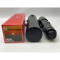 Sigma 'Sigma-Tele multi-coated 1:5.6 f=400mm' lens, in case with original box, together with Schacht, Ulm-Donau 'Galaxy tele-lens 1:4.5 f=200mm No.H48982' lens in case 