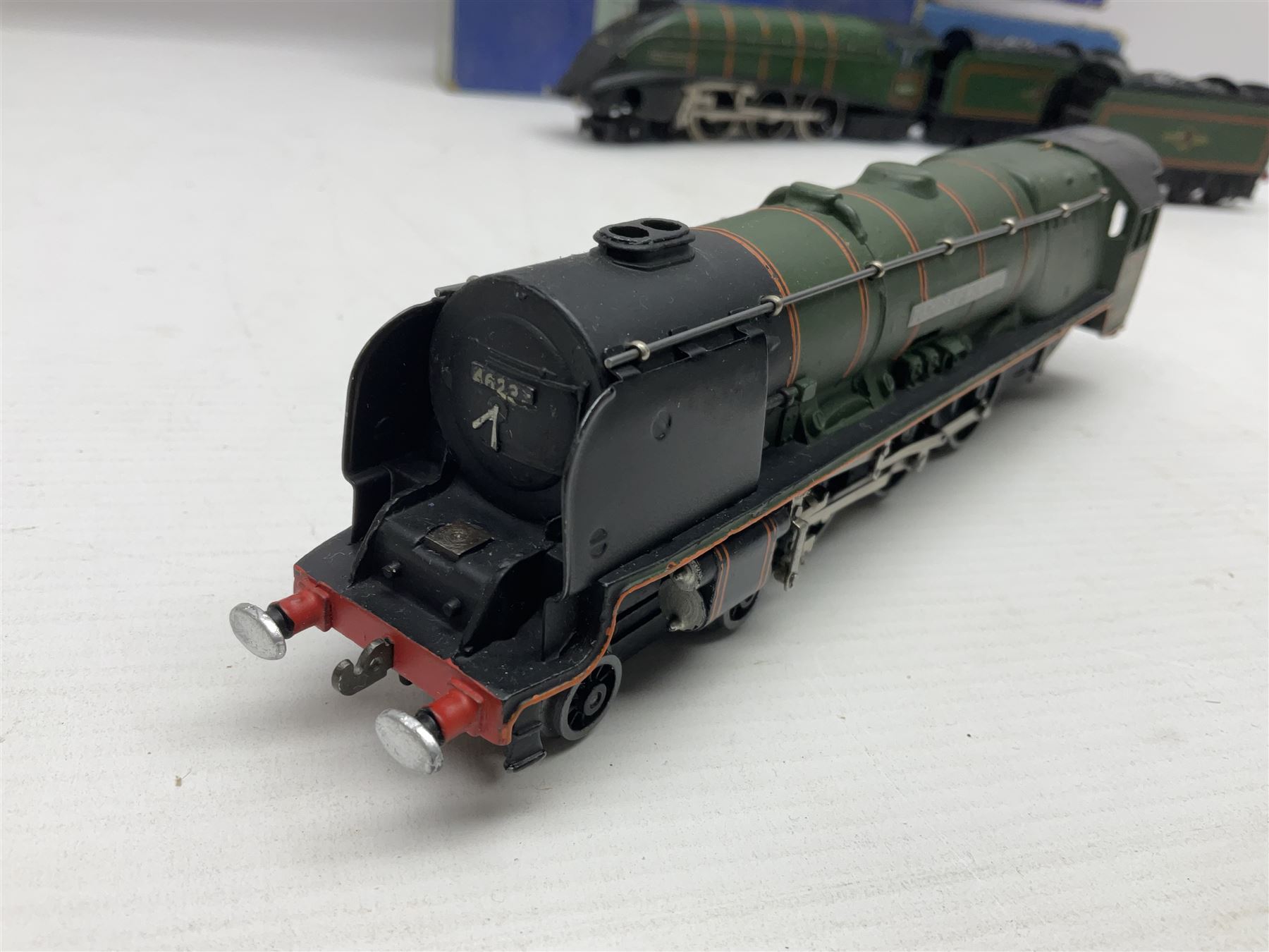 Hornby Dublo - 3-rail - Class A4 4-6-2 locomotive 'Mallard' No.60022 in BR green; in original box; and Duchess Class 4-6-2 locomotive 'Duchess of Montrose' No.46232 in BR matt green; in original plain blue box; with associated tender in plain blue box (3)