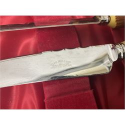 Alba TR10 Portable black and white TV with 3 band radio and Matsu travel clock radio together with quantity of various tools and Sparklets Limited soda syphon, together with BOC soda syphon, Serial No. Shuz, tallest example H32cm